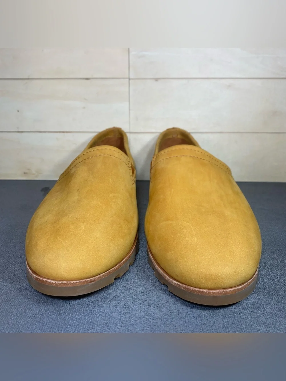 LL Bean Slip-Ons Women's Size 7.5 Shoes Mustard Yellow Brown Nubuck Leather